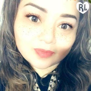 Meet your Posher, Elisee